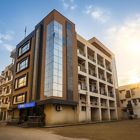 Fabhotel The Diamond Ghaziabad Eksteriør billede