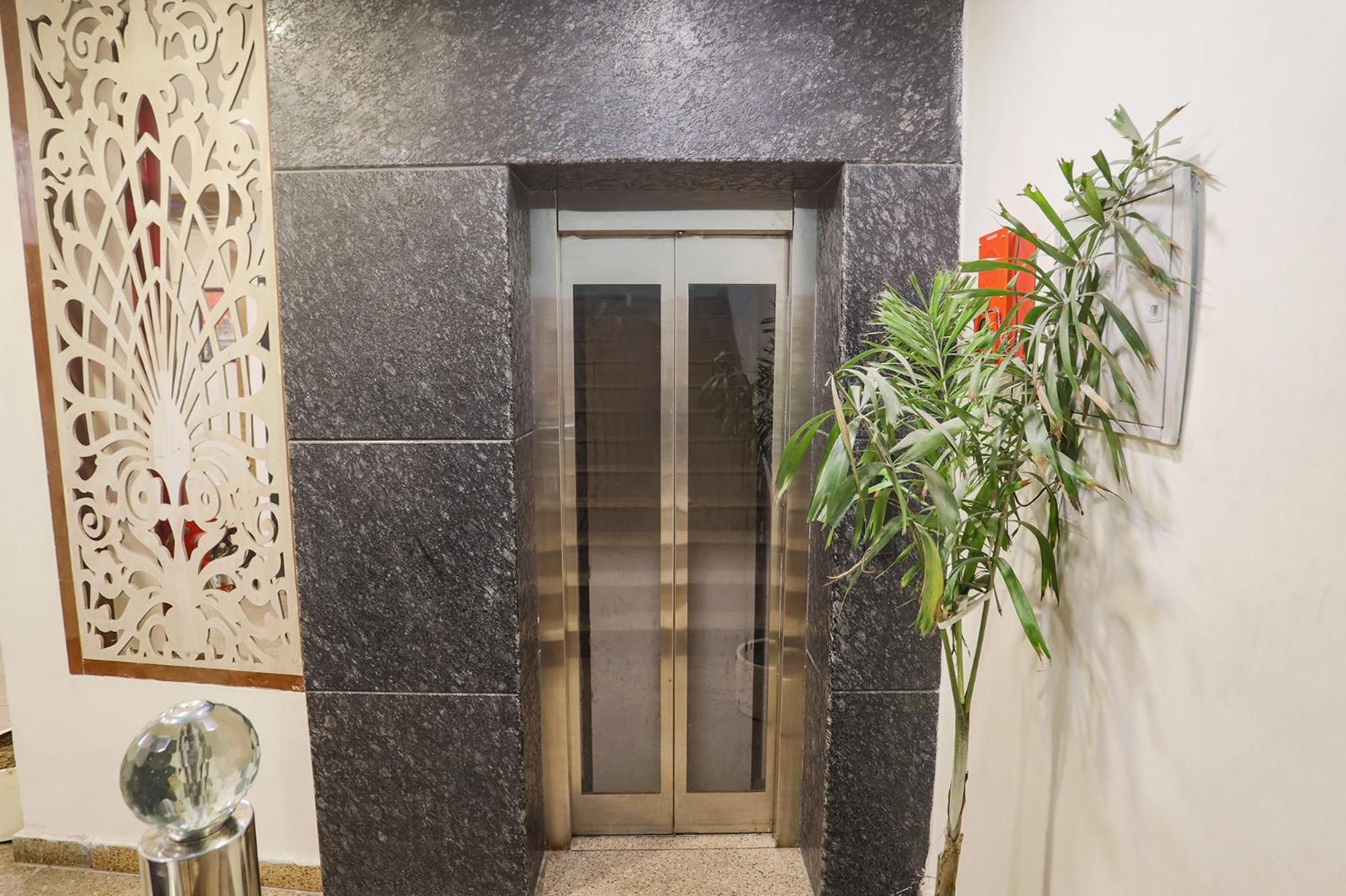 Fabhotel The Diamond Ghaziabad Eksteriør billede